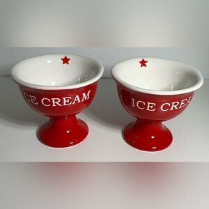 2 Patriotic Terramoto Ceramic Red & White Star Ice Cream Footed Bowls New
